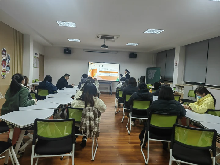 effc3f6b29354efebb16d43733a34598